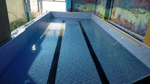室内钢结构拼装泳池-装配式组装泳池-山东泳乐康体泳池科技有限公司