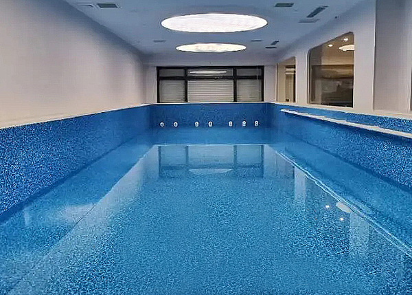 幼儿园恒温泳池