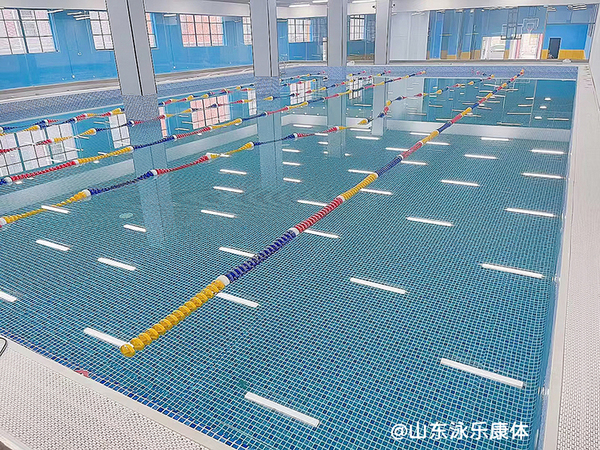 亲子中心游泳馆