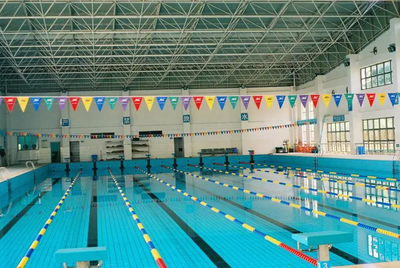 游泳馆恒温泳池